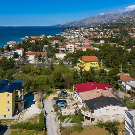 Hibis, No 2 3* Starigrad Paklenica