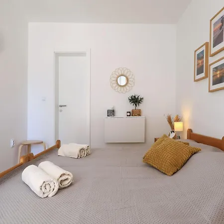 Hibis, No 2 Appartement *